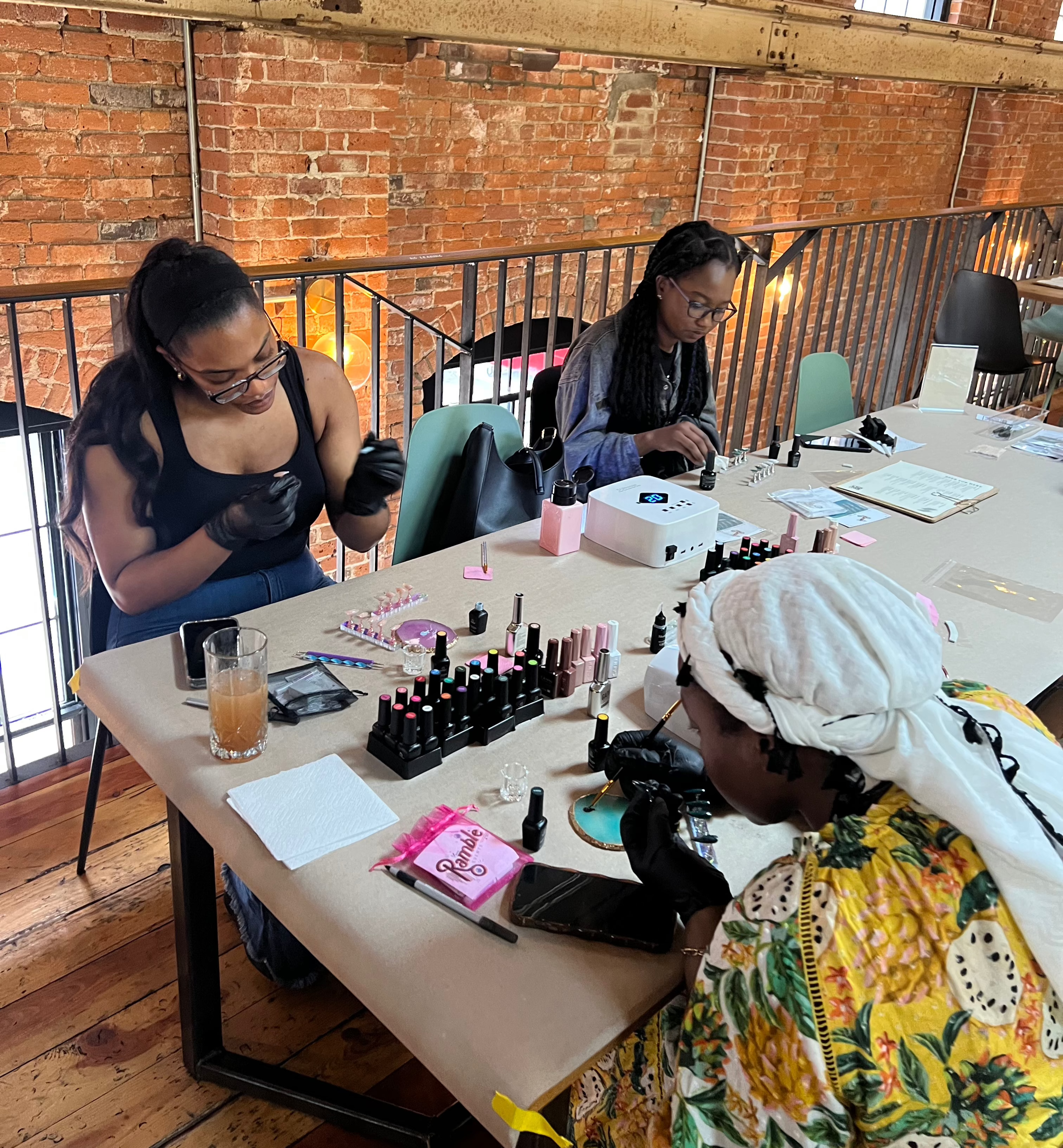 4/10 [PROV] Press & Sip